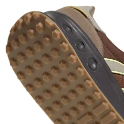 Scarpe uomo Run 84